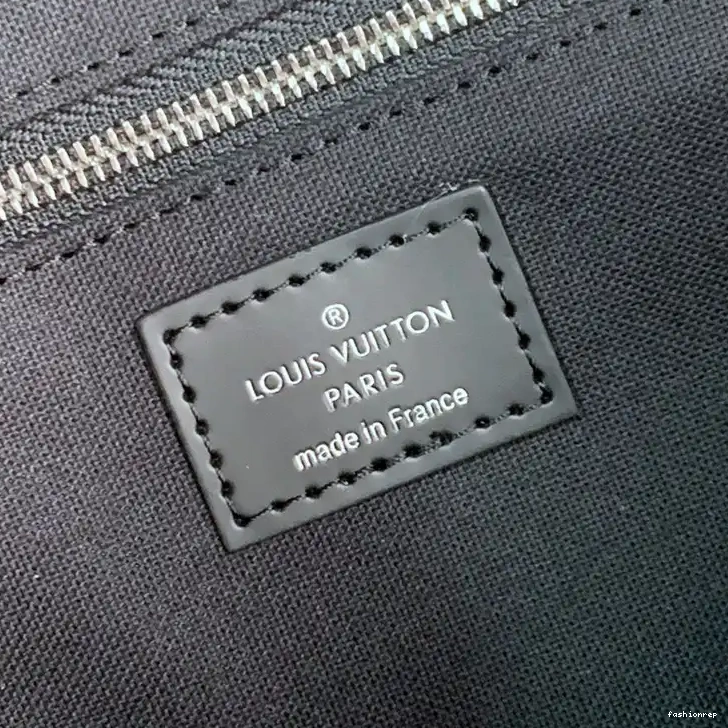 Fashionrepsfam ru 2301YZ0017 LV Bag 0820